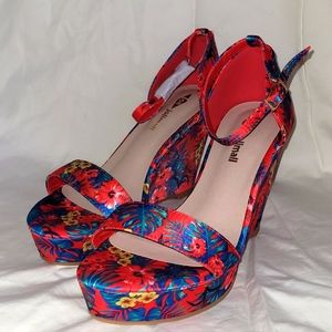 Colorful wedge heels!